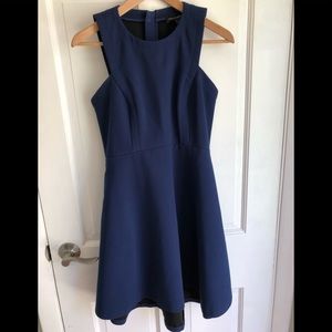 •Banana Republic knee length dress•